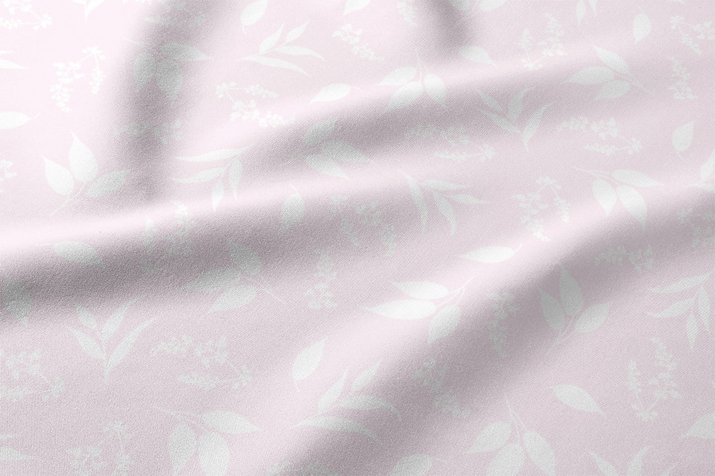 Attēls ar 100% Kokvilnas audums - baltas lapiņas uz rozā fona 125 g/m² – pieejams Šarlotes audumi