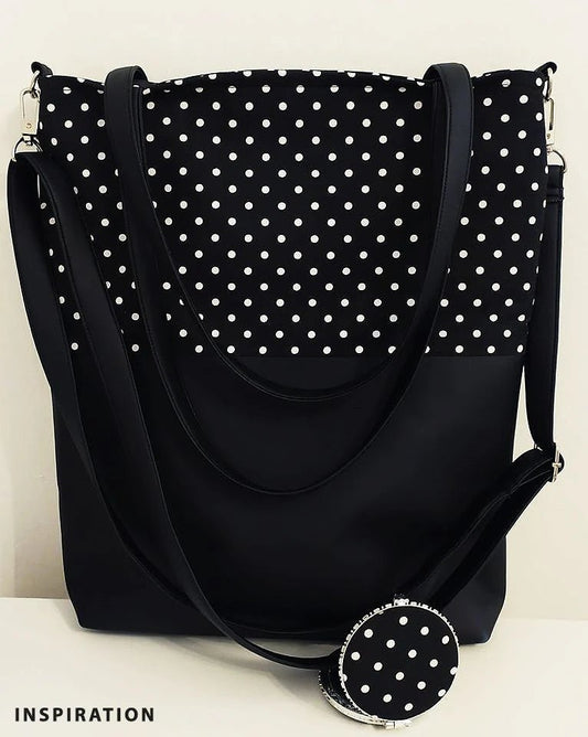 100% Kokvilnas audums - baltas pumpiņas uz tumši zilnas fona (3 mm) 115 g/m²