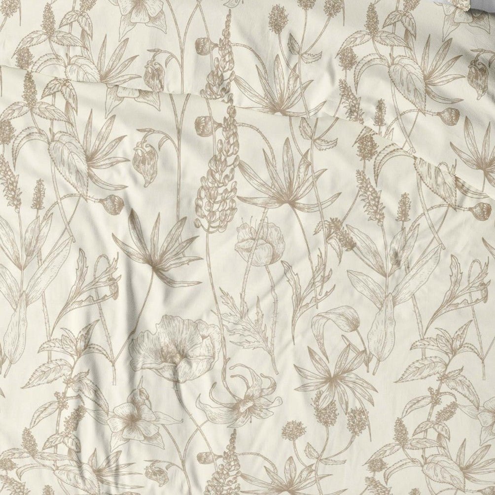 Tissu 100 % coton - fleurs des prés beige 125 g/m² – disponible chez Charlotte