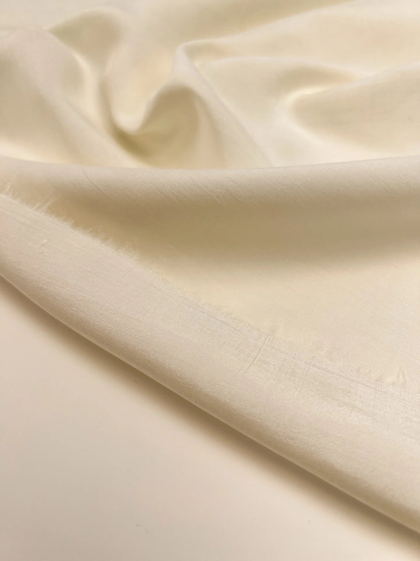 Tissu italien 100 % soie, blanc crème – 100 g/m²