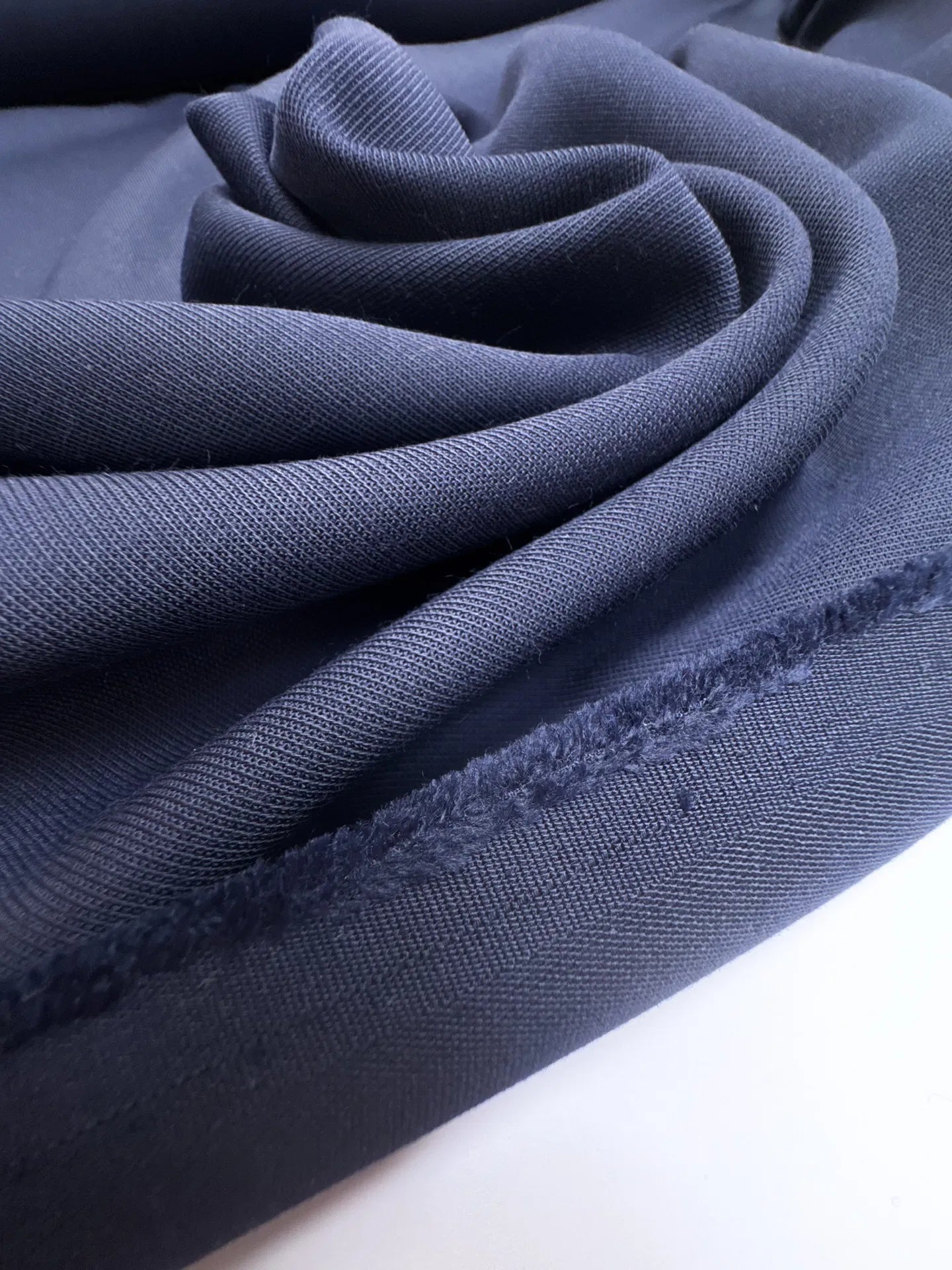 Itālijas kostīmaudums | 52% vilna | 48% poliamīds | 300 g/m² | 150 cm