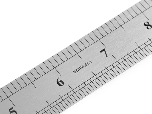 Metāla lineāls 30 cm