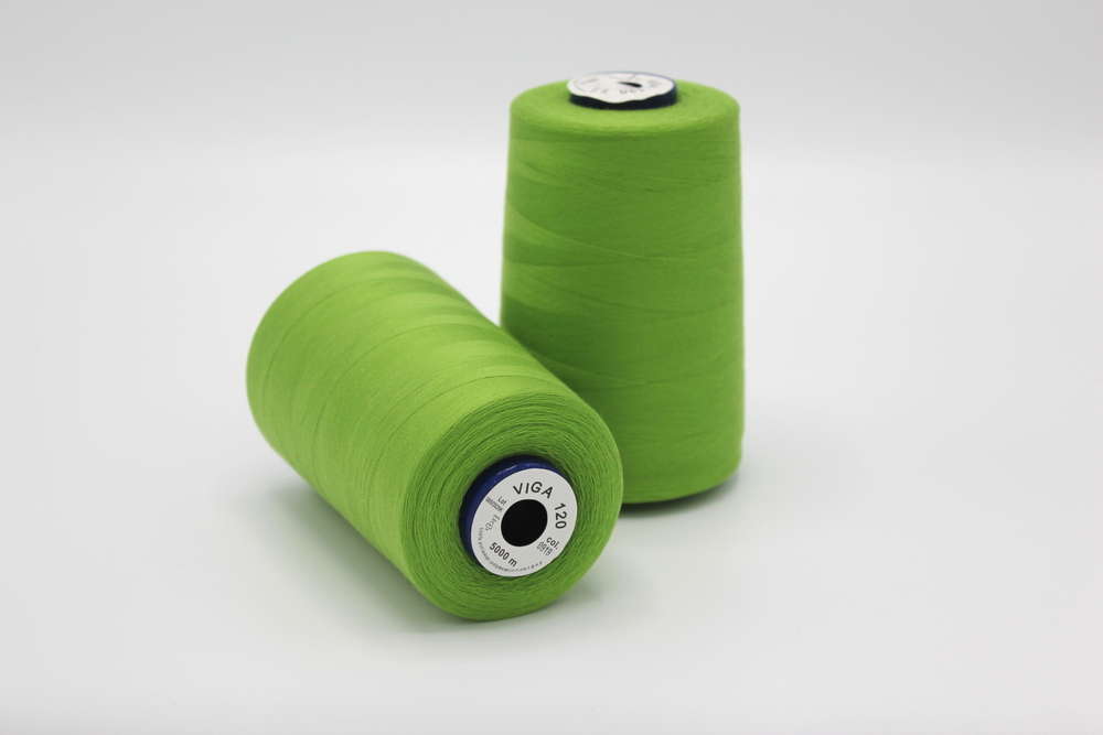 Attēls ar Overloka Diegs 5000 m - zaļš col.0203 – pieejams Šarlotes audumi