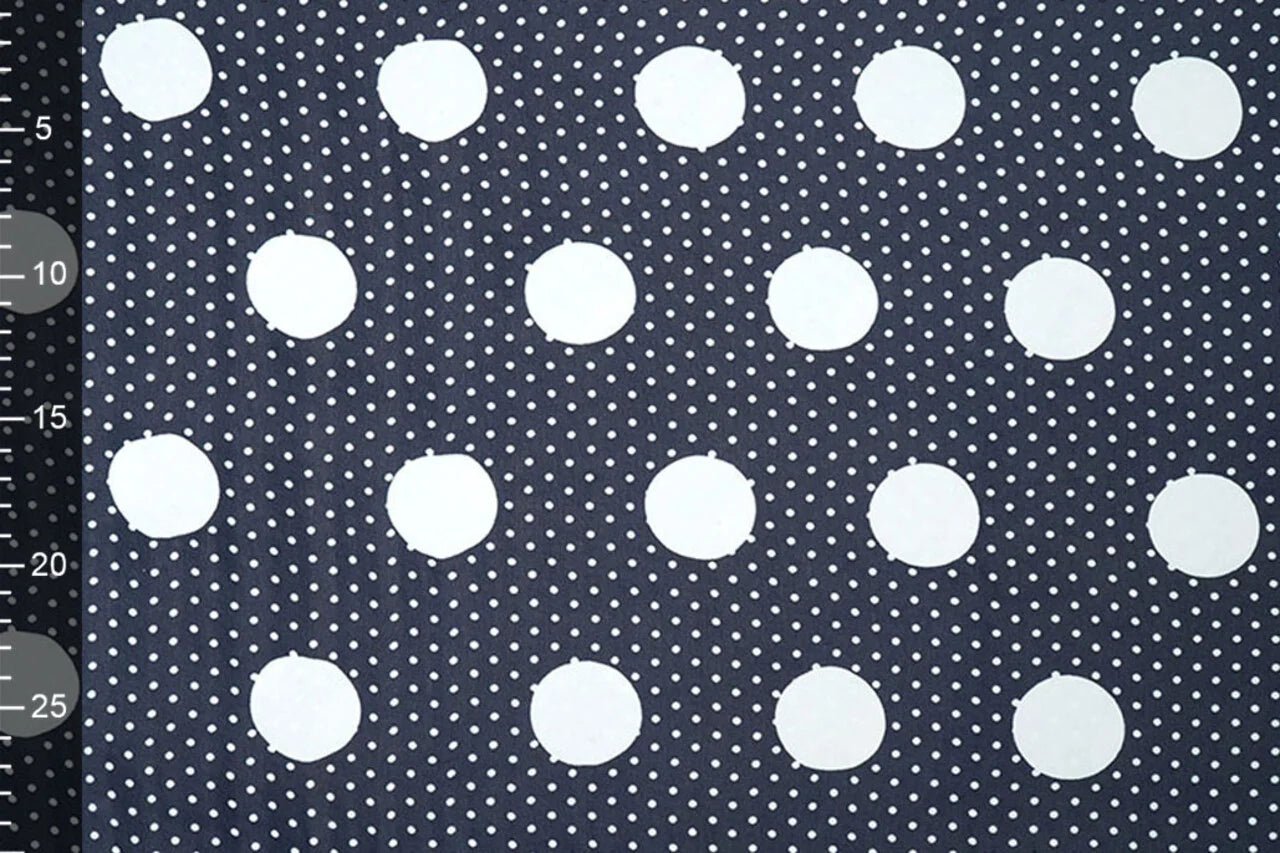 Šifons - punkti uz tumši zila fona | 150 cm | 65 g/m²