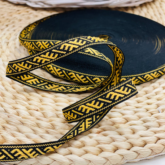 Tautiskā lente, josta Ūsiņš 12mm - dzeltena ar melnu - LV
