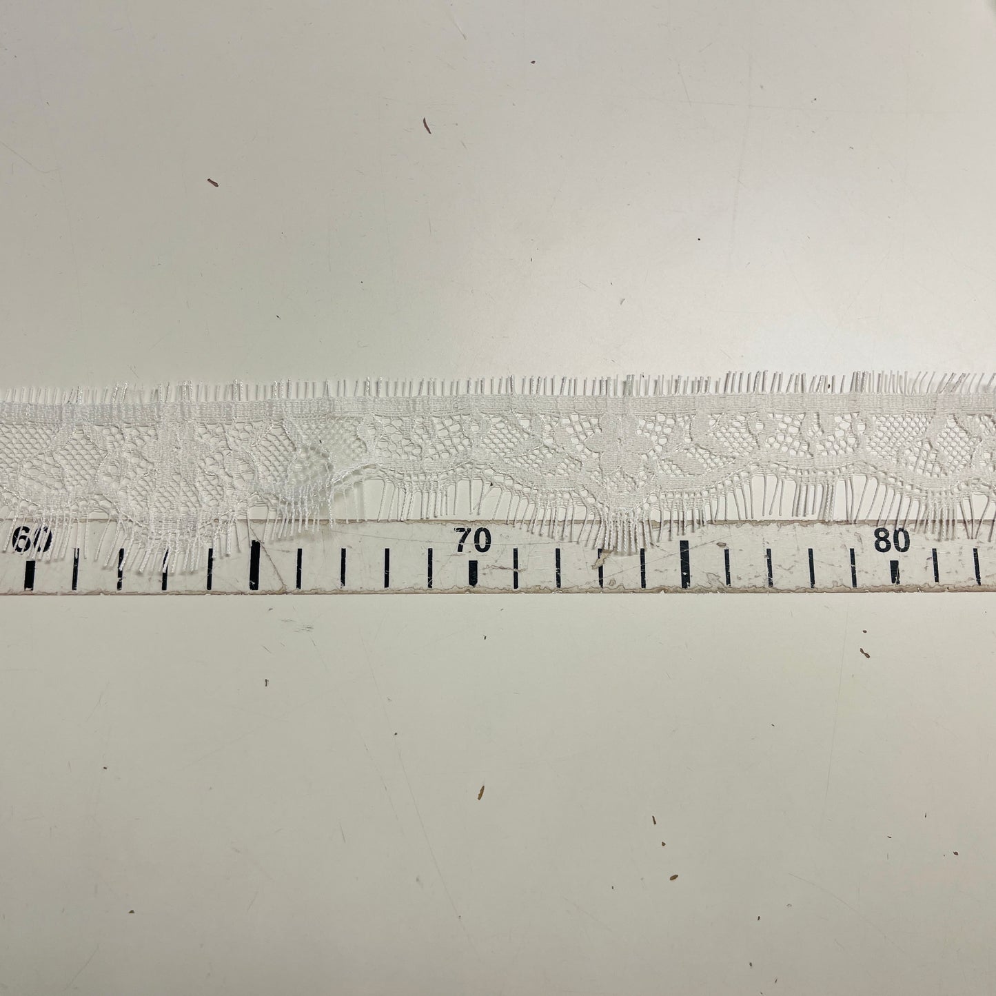 Mežģīne-3,8 cm balta( 3 m iepakojums)