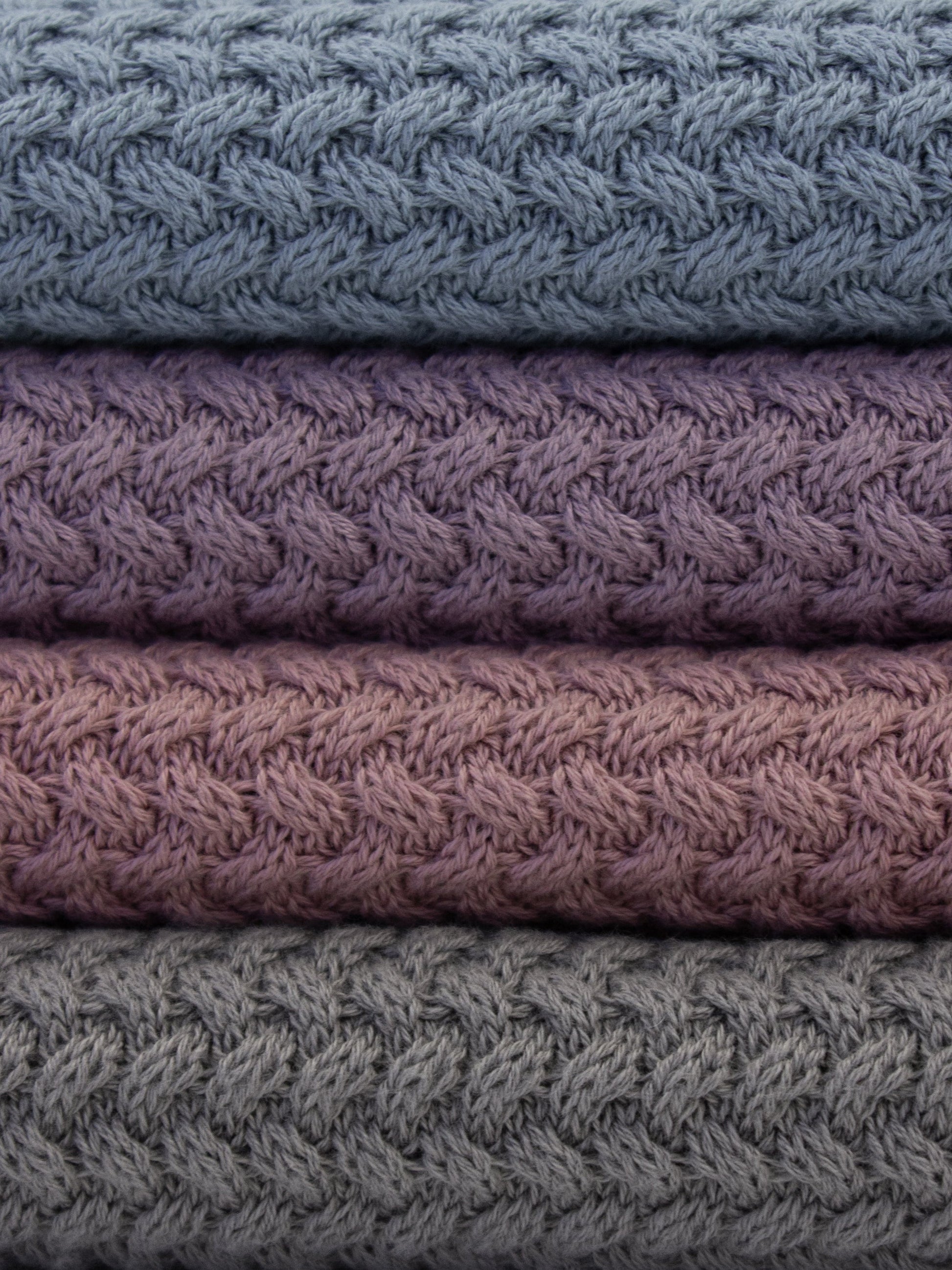 Attēls ar 100% kokvilnas adījums - rožu tonis 525 g/m² – pieejams Šarlotes audumi