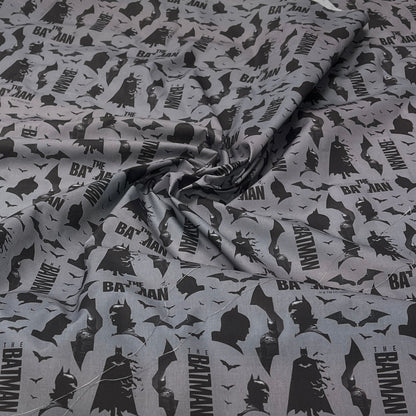 Tissu 100 % coton - Batman sur fond gris The Batman ™© 135 g/m²