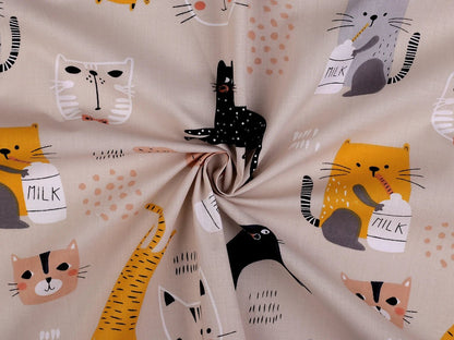 Image en tissu 100 % coton - kaki et crème 125 g/m² – disponible chez Šarlotes audumi