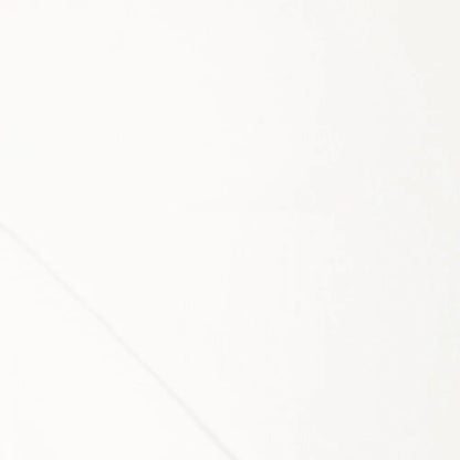 Image d’un tissu 100 % coton lavé | Washed - blanc lait 85 g/m² – disponible chez Šarlotes audumi