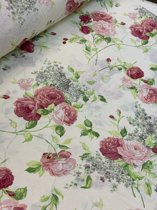 Tissu 100 % coton beige avec motifs de roses roses, 220 cm – disponible en ligne chez Charlotte’s audumi