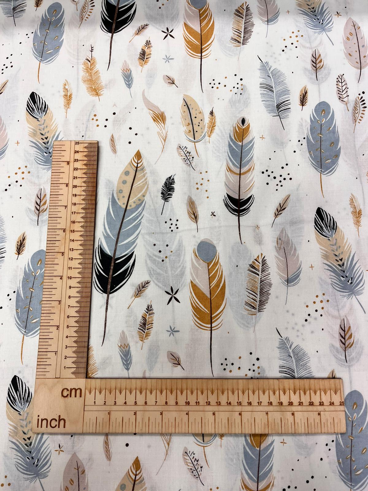 Attēls ar 100% Kokvilnas audums - spalvas 125 g/m² – pieejams Šarlotes audumi