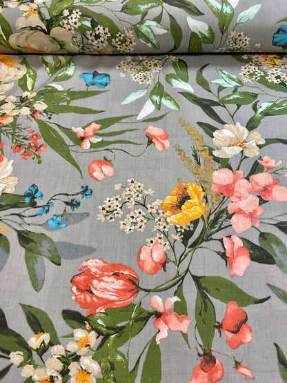 Image with 100% cotton fabric - flowers on gray 125 g/m² – available at Charlotte's fabrics