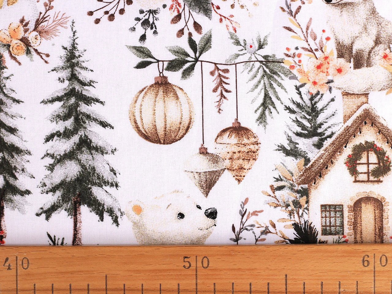 Attēls ar 100% Kokvilnas audums - ziemassvētku raksti 125 g/m – pieejams Šarlotes audumi