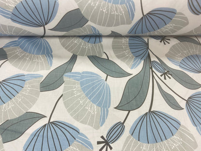 Tissu 100 % coton, motif floral bleu sur fond gris clair, 125 g/m
