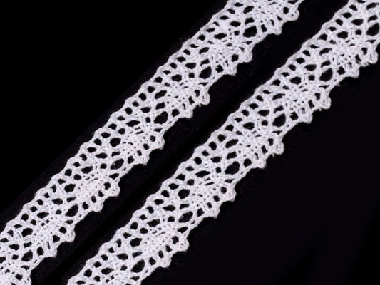 Attēls ar 100% Kokvilnas mežģīne 1,5 cm - balta – pieejams Šarlotes audumi