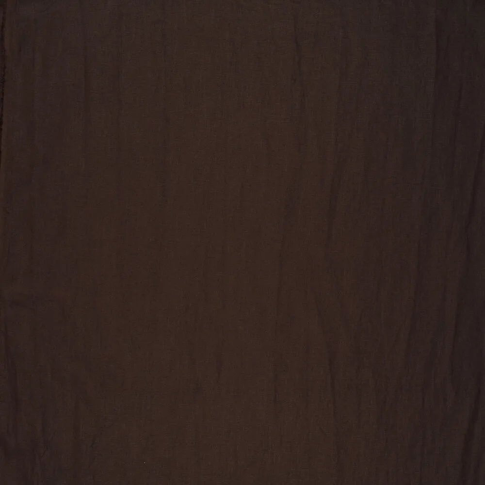 Image avec tissu en lin adouci 100 % - chocolat 165 g/m² – disponible chez Šarlotes audumi