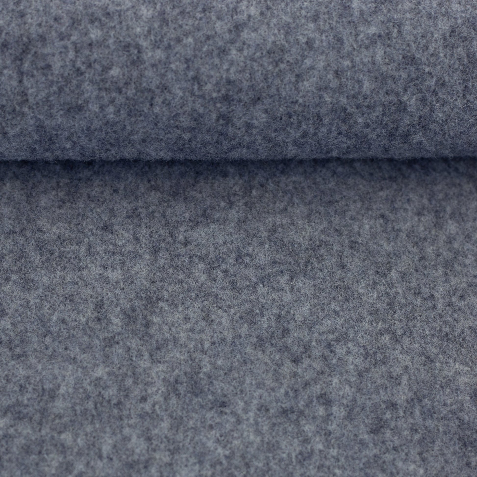 Attēls ar 100% Vilnas flīss - pelēks 385 g/m² – pieejams Šarlotes audumi