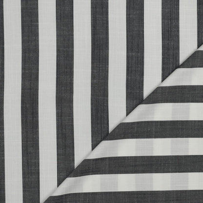 Image avec tissu 100 % viscose - rayures 180 g/m² – disponible chez Šarlotes audumi