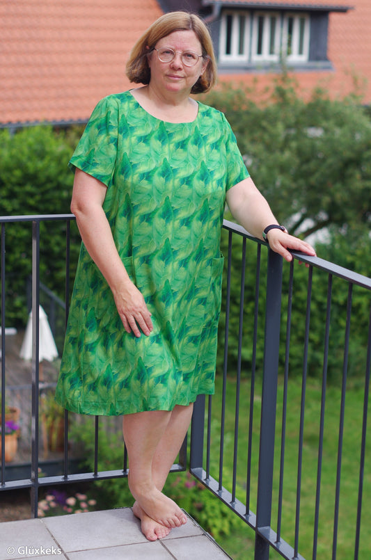 Attēls ar 100% Viskozes audums - smaragda lapotne 125 g/m² – pieejams Šarlotes audumi