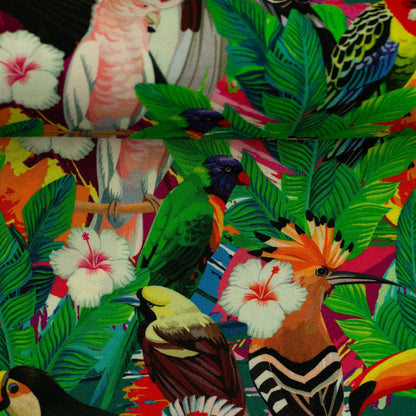 Image avec tissu 100 % viscose - carnaval tropical 125 g/m² – disponible chez Tissus Charlotte