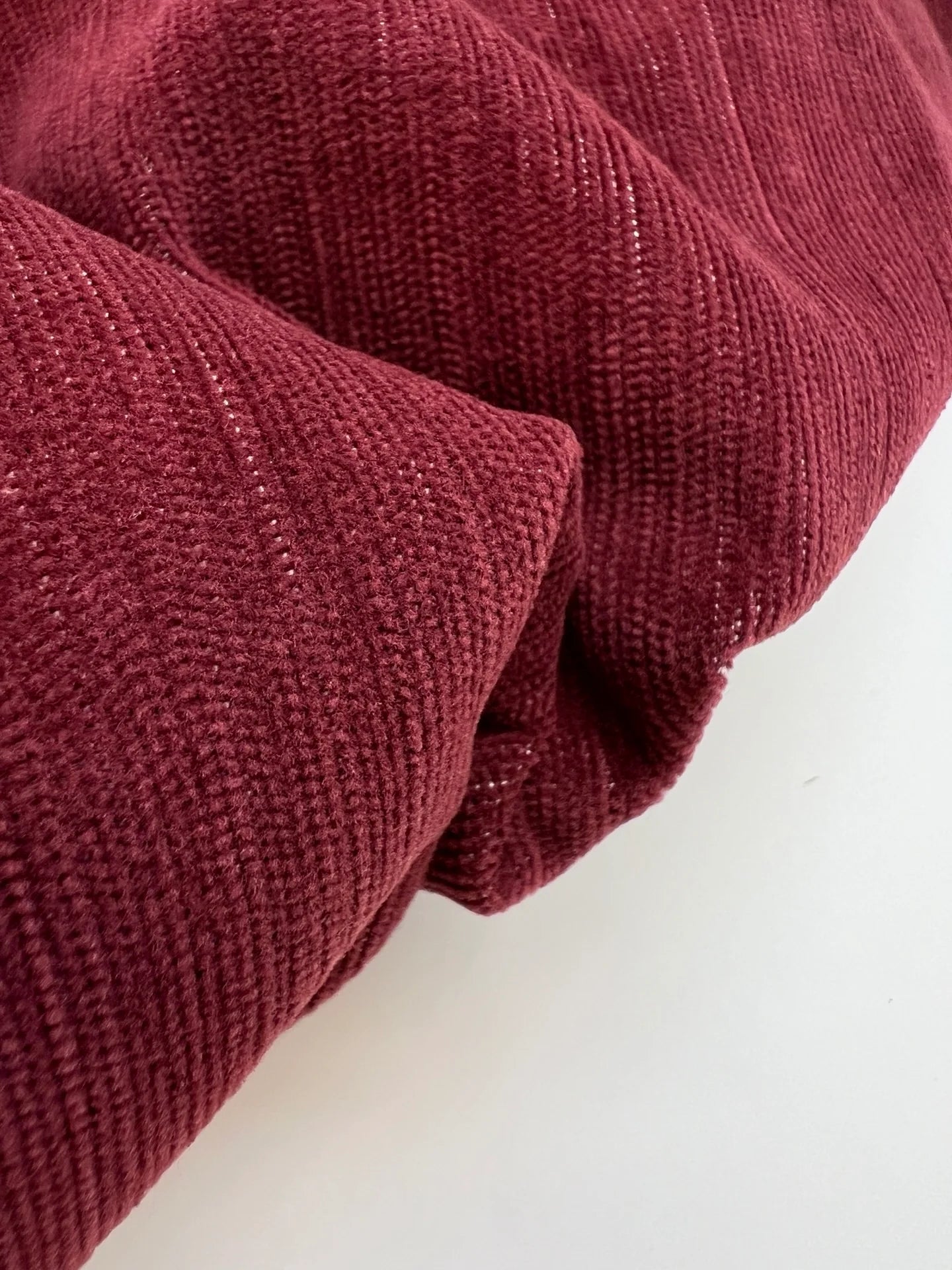 Tissu en velours de coton avec élasthanne, rouge foncé – Italie