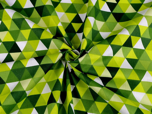 100% Cotton fabric - green triangles 125 g/m²