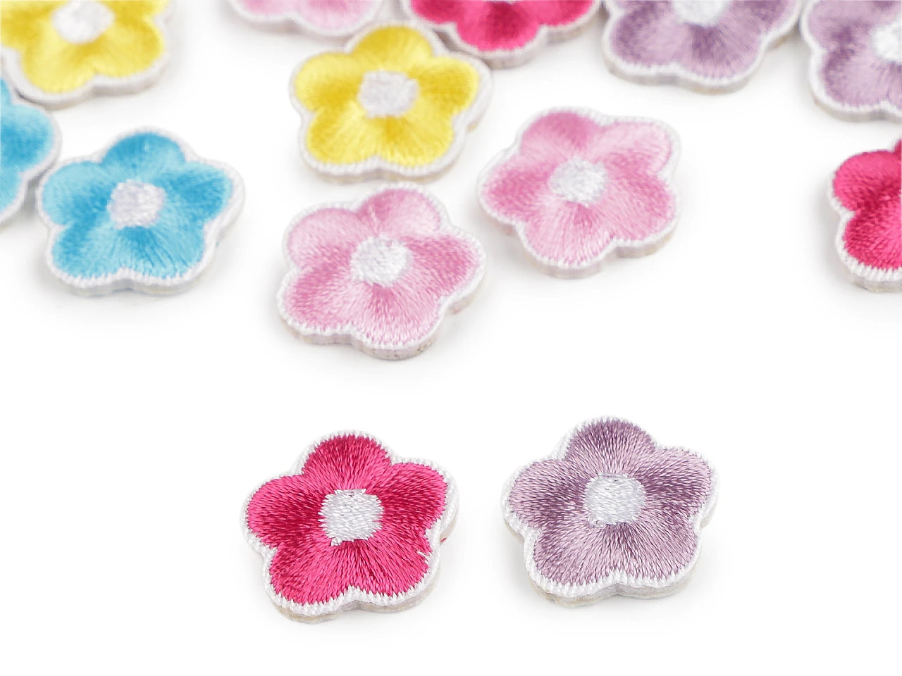 Iron-on applique patch – flower