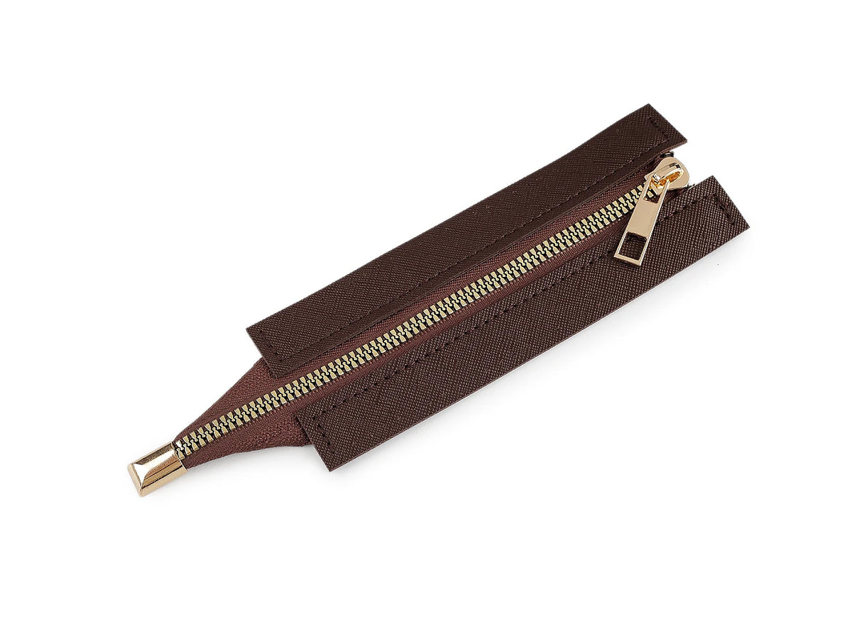 Taschenreißverschluss mit Kunstlederblende – beige