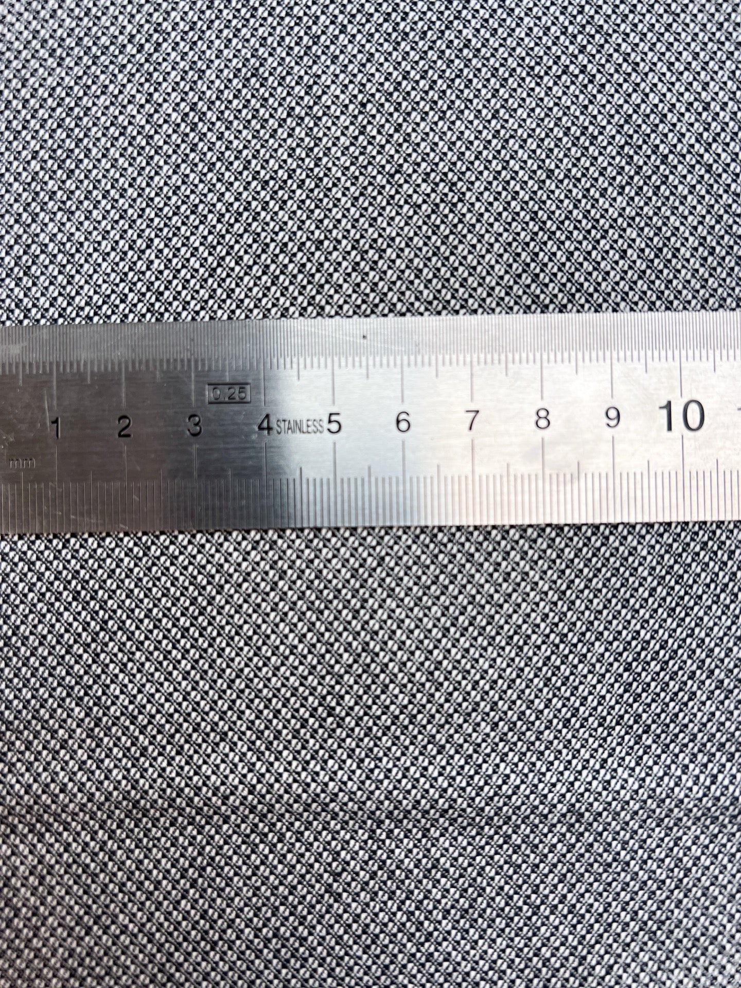 Tissu en coton jacquard avec élasthanne, gris – Italie