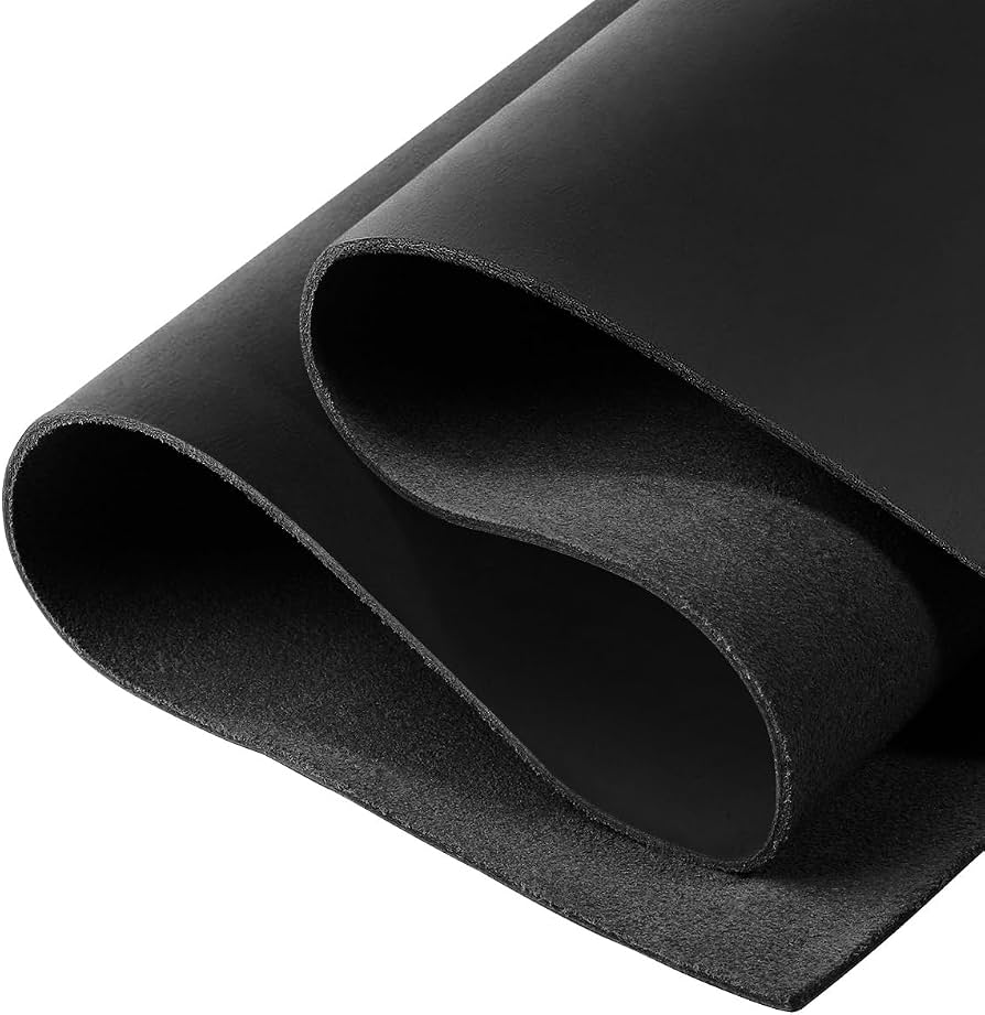 Bild mit 7. Natürliches schwarzes Rindsleder – fest, flexibel und formstabil, 2 mm – online erhältlich bei Šarlotes audumi