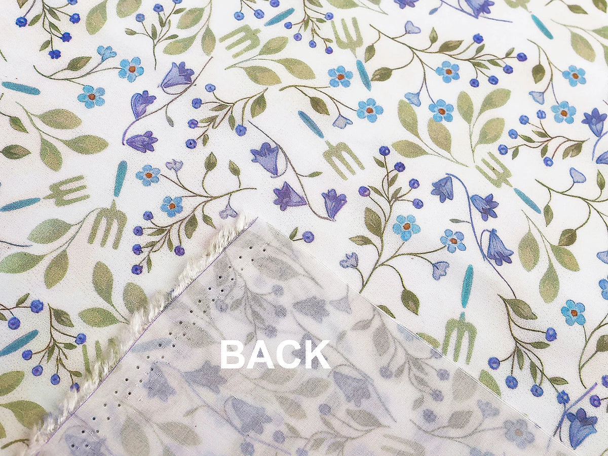 Premium dünner 100% Baumwollstoff - blaue Blumen