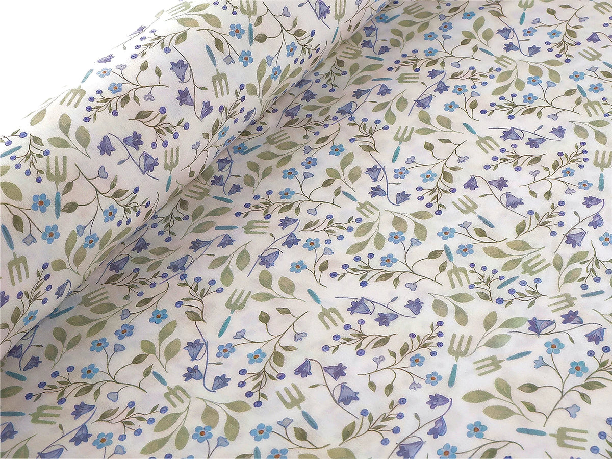 Premium dünner 100% Baumwollstoff - blaue Blumen
