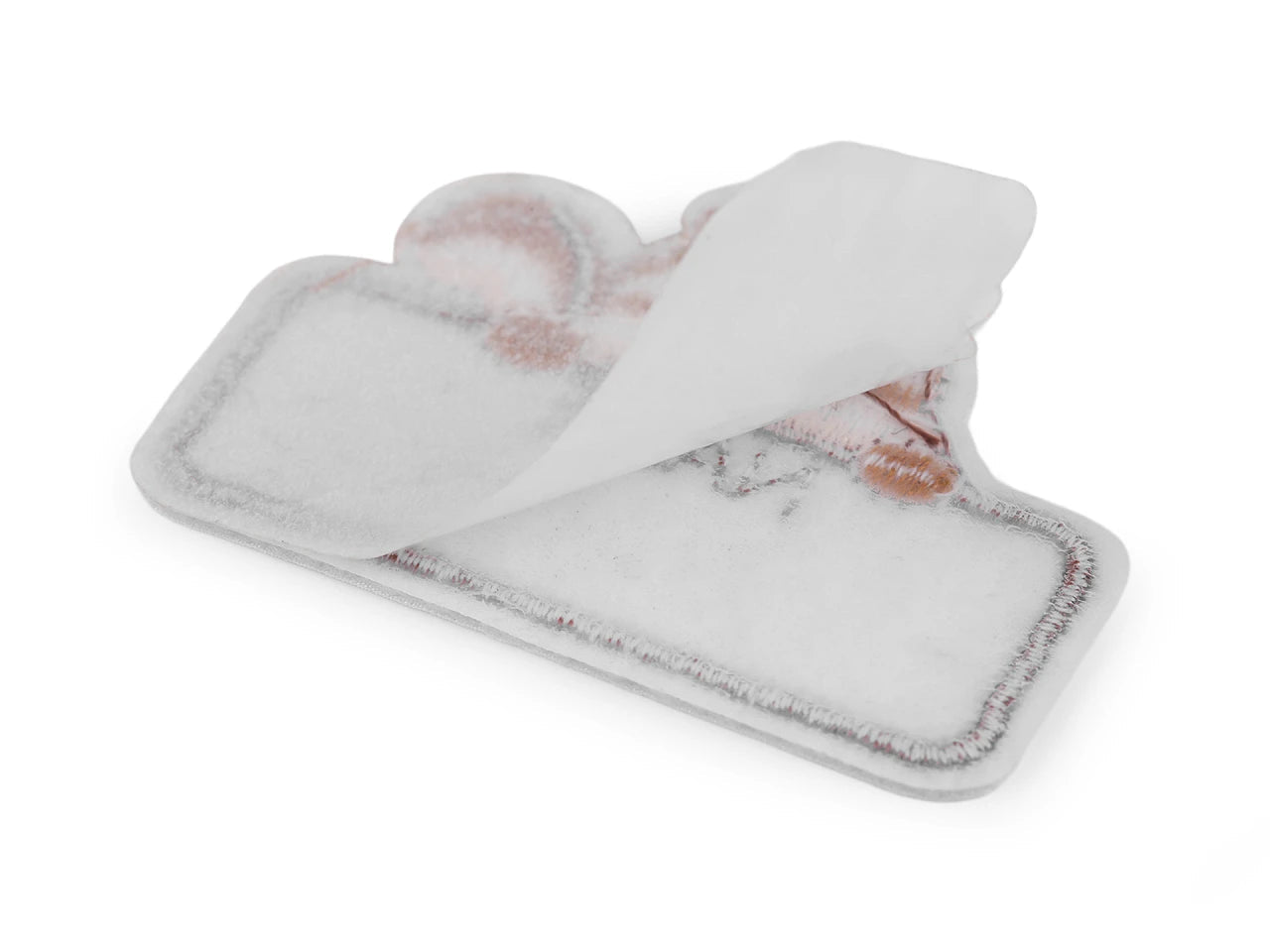 Attēls ar Auduma etiķete ar vārda vietu – uzlīmējama – pieejams Šarlotes audumi