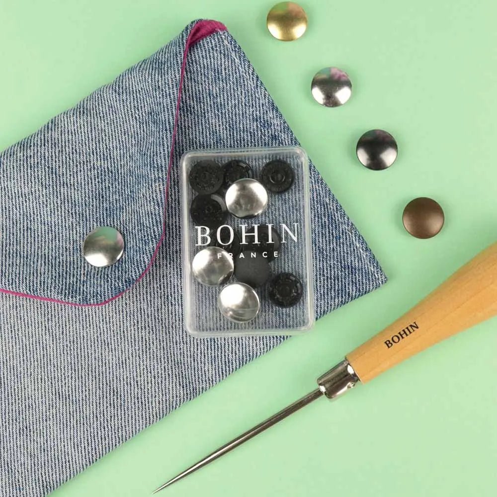 Bild mit BOHIN Magic Druckknöpfen ohne Zange 14 mm – Rose Gold, 4 Stück – online bei Šarlotes audumi erhältlich