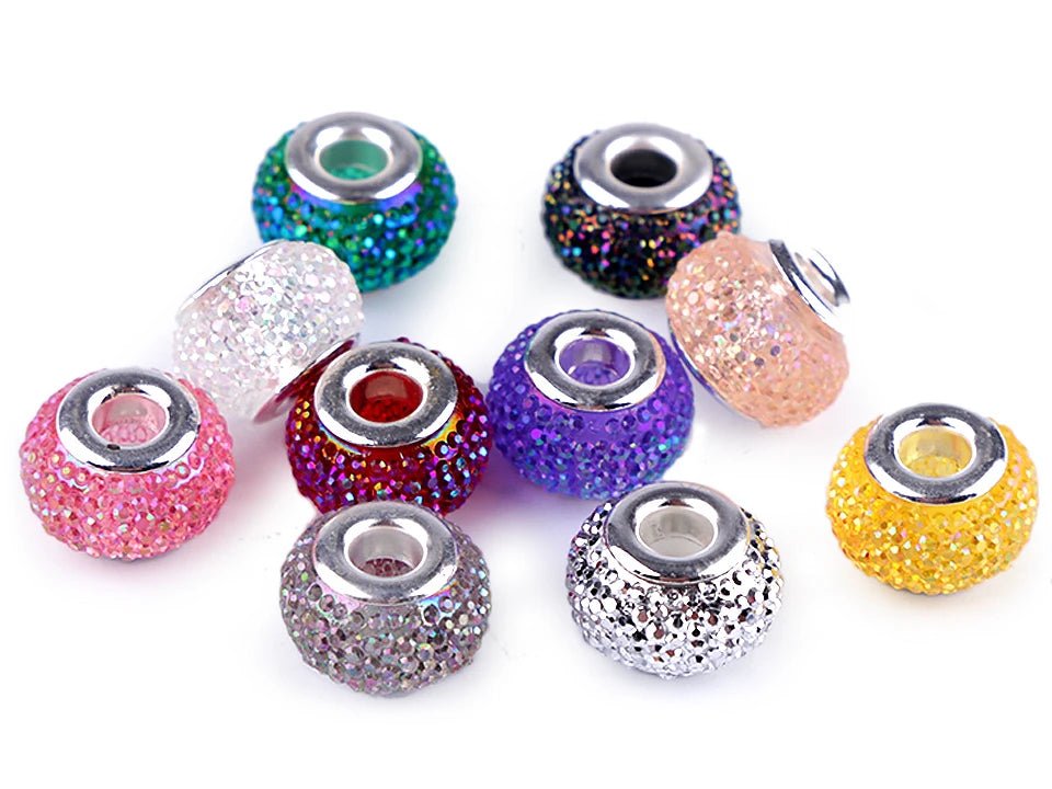 Attēls ar “Charm” pērlītes ar metālisku efektu| 9 × 14 mm 10 gab| dažādas krāsas – pieejams Šarlotes audumi