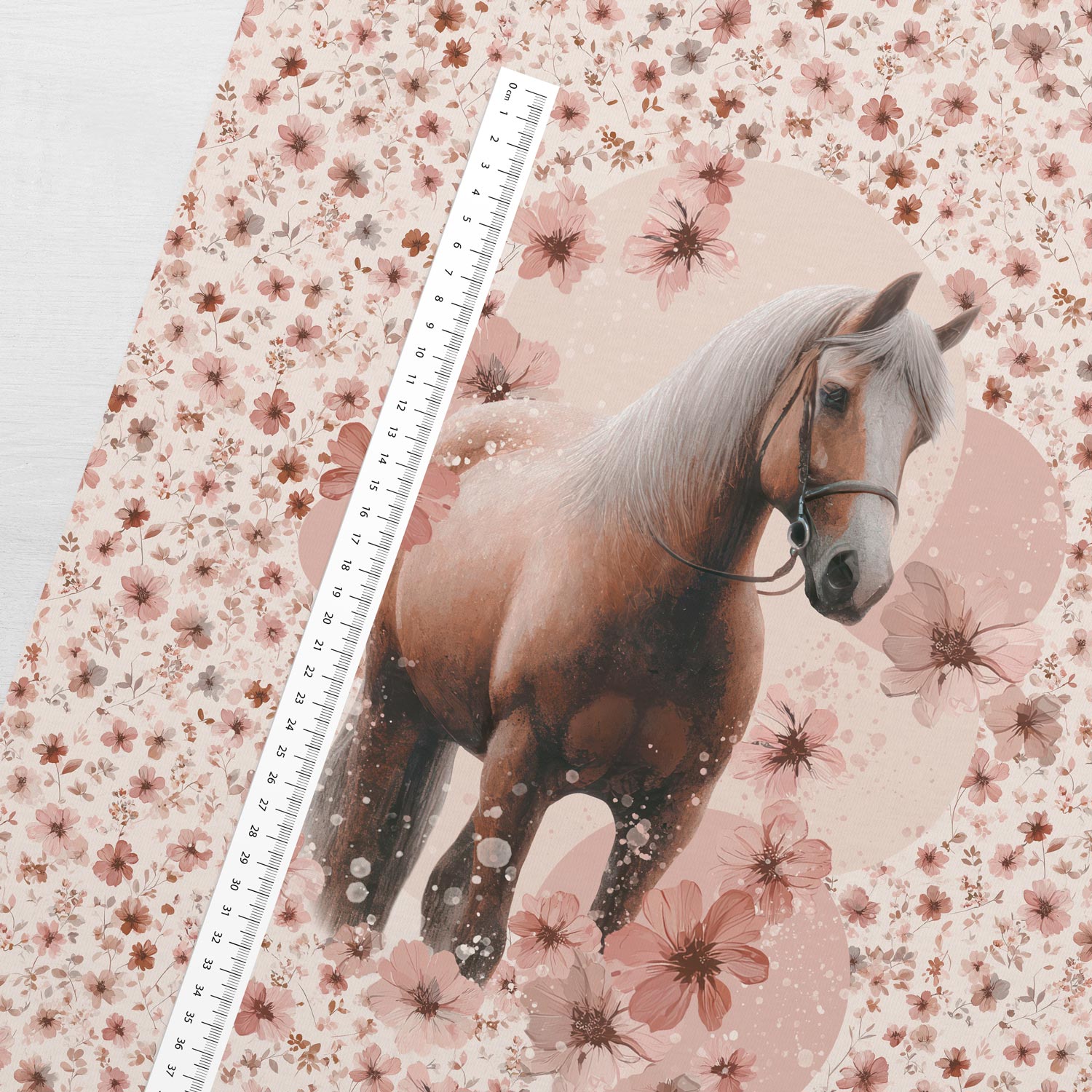 Image avec panneau en maille bouclette 40x50 cm - cavalier pastel 250 g/m² – disponible chez Šarlotes audumi