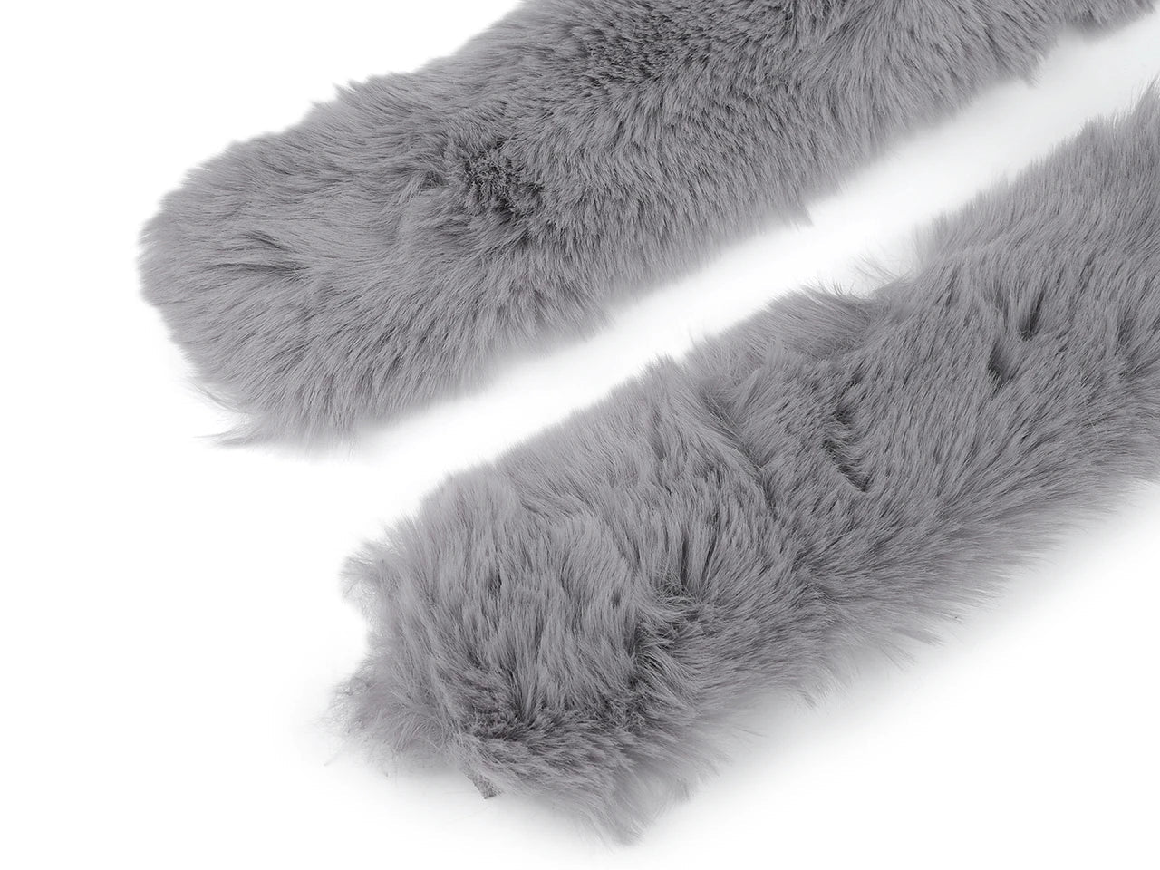 Attēls ar Dekoratīvā mākslīgās kažokādas lenta – 1 m | Apdares mākslīgā kažokāda kapucēm, jakām, tērpiem – pieejams Šarlotes audumi