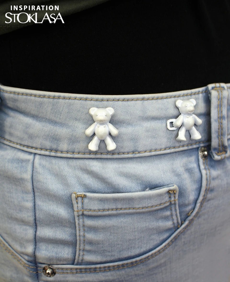 Attēls ar Dekoratīva sprādze– lāča dizains 20×40 mm – pieejams Šarlotes audumi