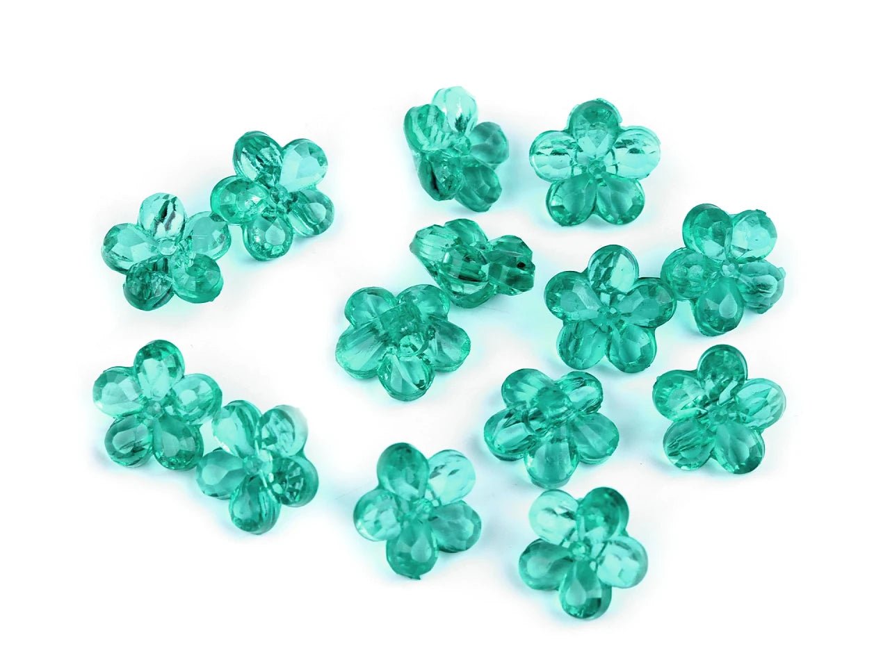 Decorative 12 mm flower-shaped button pearls, available online at Charlotte’s Fabrics