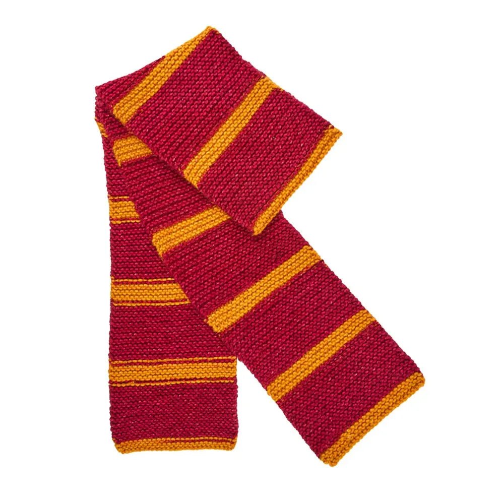 Abbildung des DMC Harry Potter Magic Garns, 300 g / 410 m – selbststreifendes Garn in den Farben der Hogwarts-Häuser – online bei Šarlotes audumi erhältlich