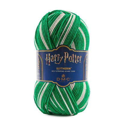 Abbildung des DMC Harry Potter Magic Garns, 300 g / 410 m – selbststreifendes Garn in den Farben der Hogwarts-Häuser – online bei Šarlotes audumi erhältlich