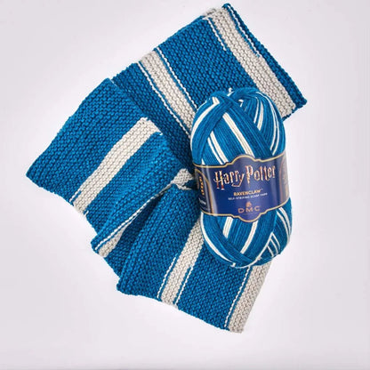 Abbildung des DMC Harry Potter Magic Garns, 300 g / 410 m – selbststreifendes Garn in den Farben der Hogwarts-Häuser – online bei Šarlotes audumi erhältlich