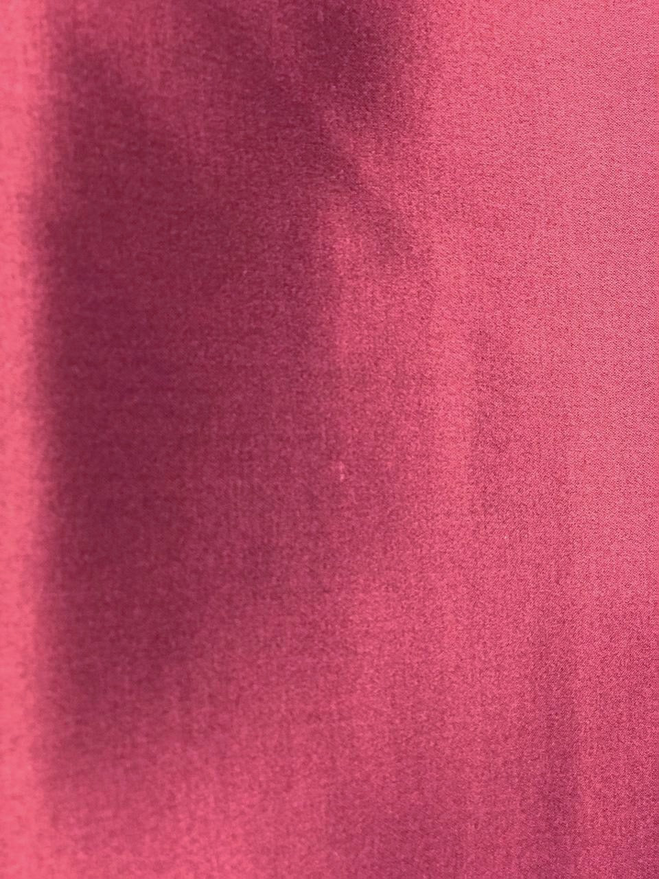 Italienischer Satin aus Seide und Baumwolle in dunklem Purpurton – 195 g/m²