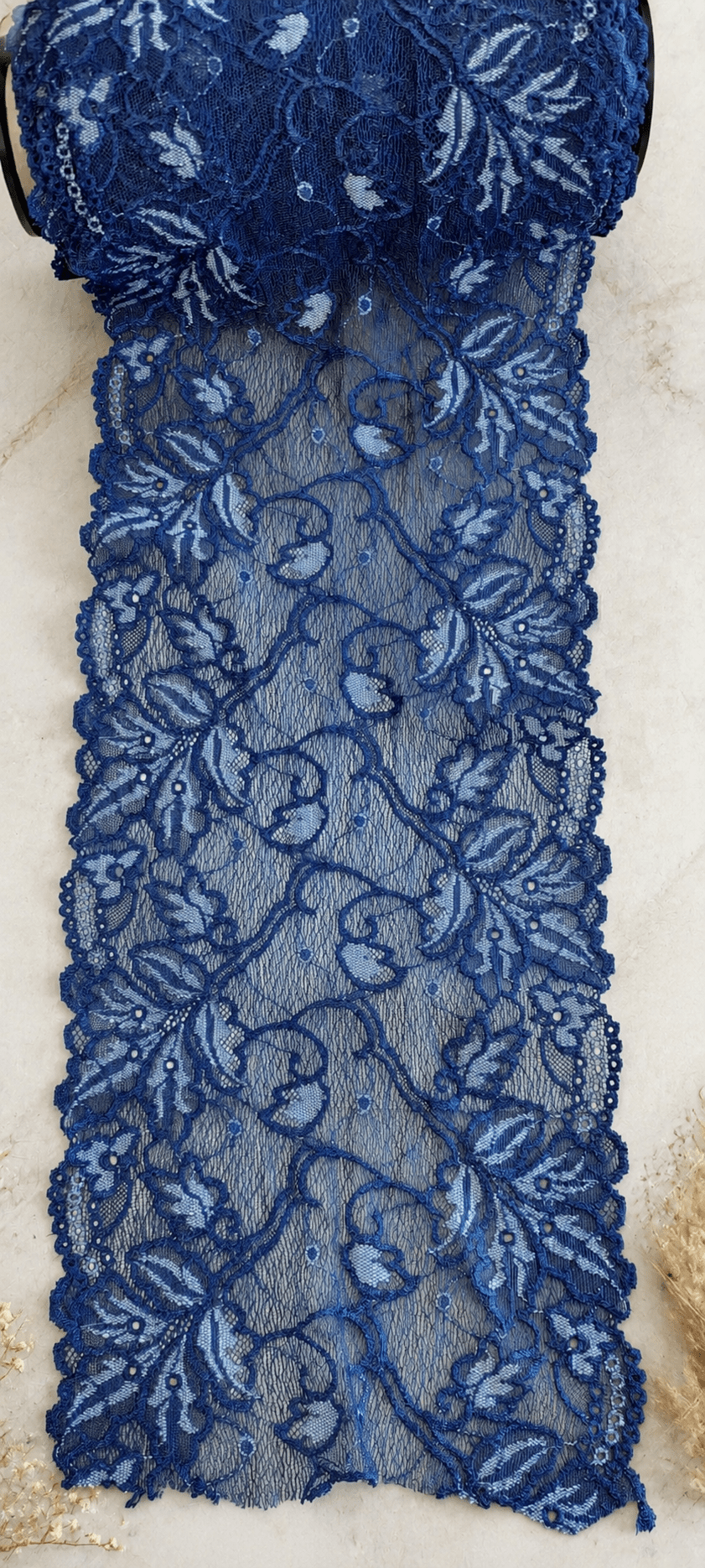 Image de dentelle élastique 16 cm - bleu cobalt – disponible chez Šarlotes audumi