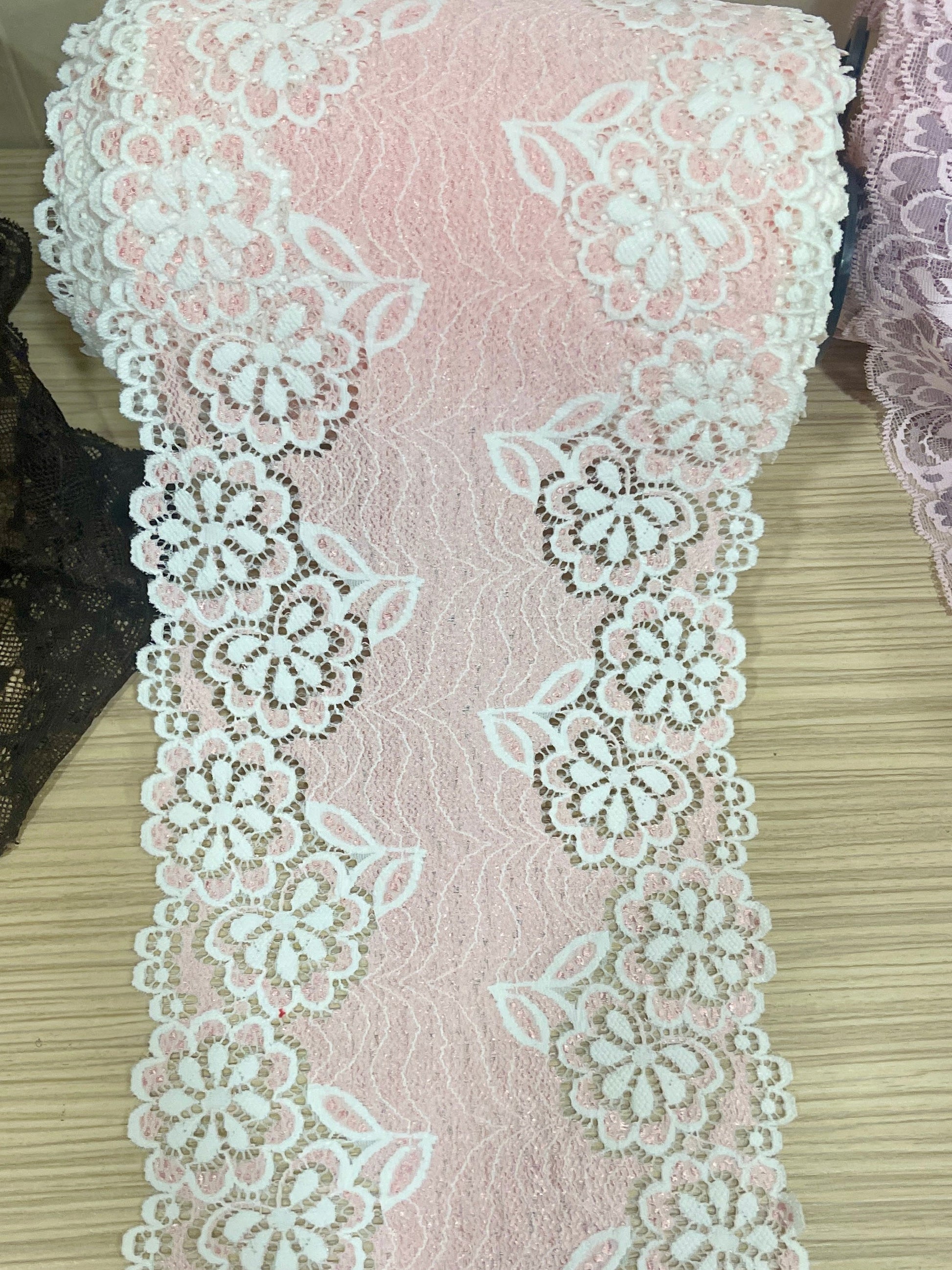 Image de dentelle élastique 17 cm-orchidée rose – disponible en ligne chez Šarlotes audumi