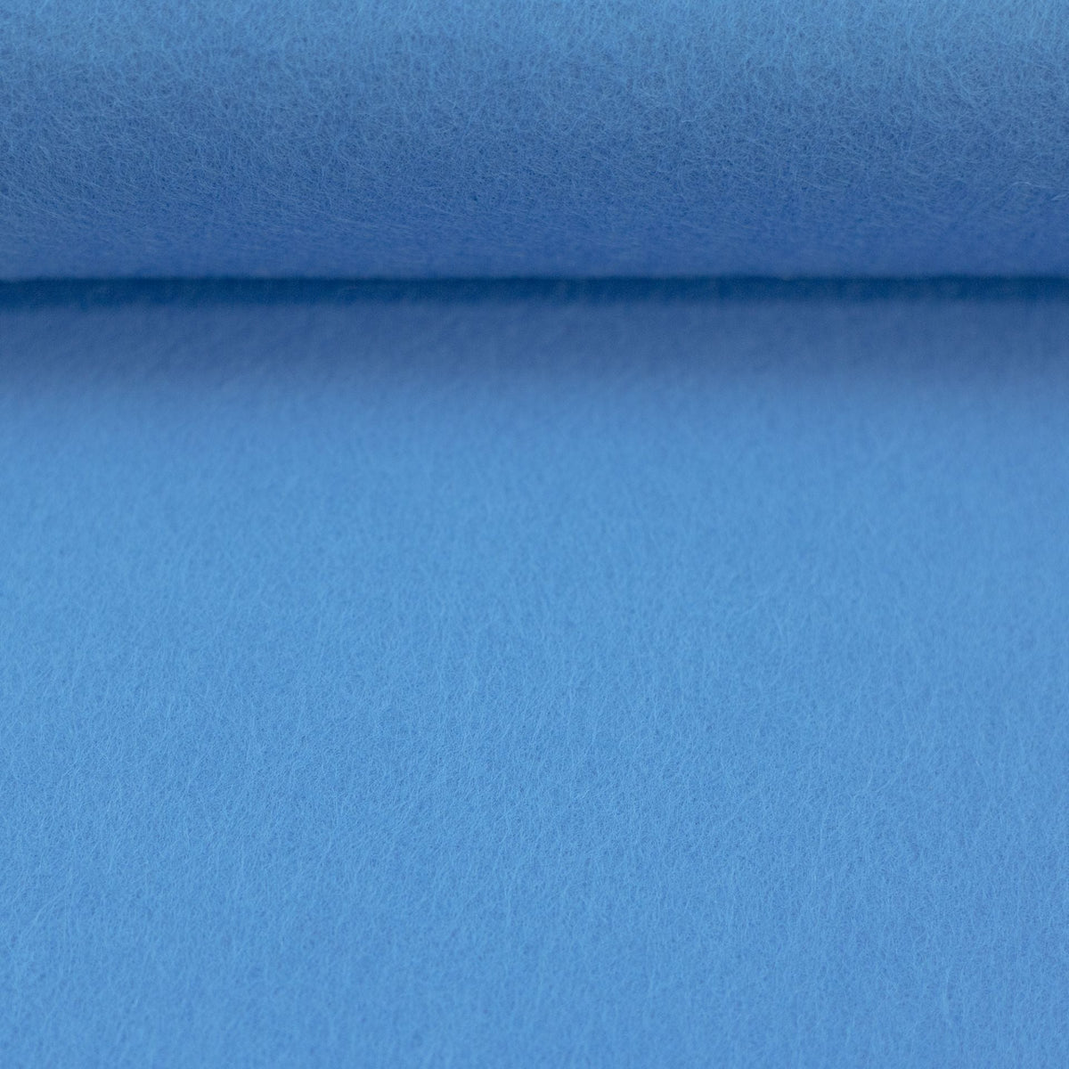 Bild von Filz auf Rollen 1,1 mm, blau – online erhältlich bei Šarlotes audumi