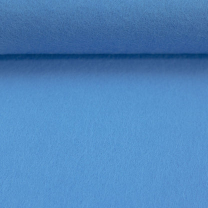 Bild von Filz auf Rollen 1,1 mm, blau – online erhältlich bei Šarlotes audumi
