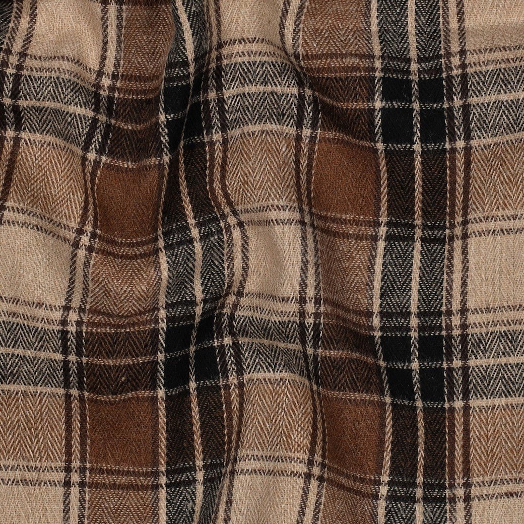 Image de flanelle à carreaux marron – disponible en ligne chez Šarlotes audumi