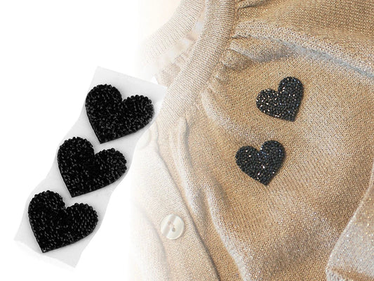 Image of iron-on appliqué "Heart with rhinestones" – available at Šarlotes audumi